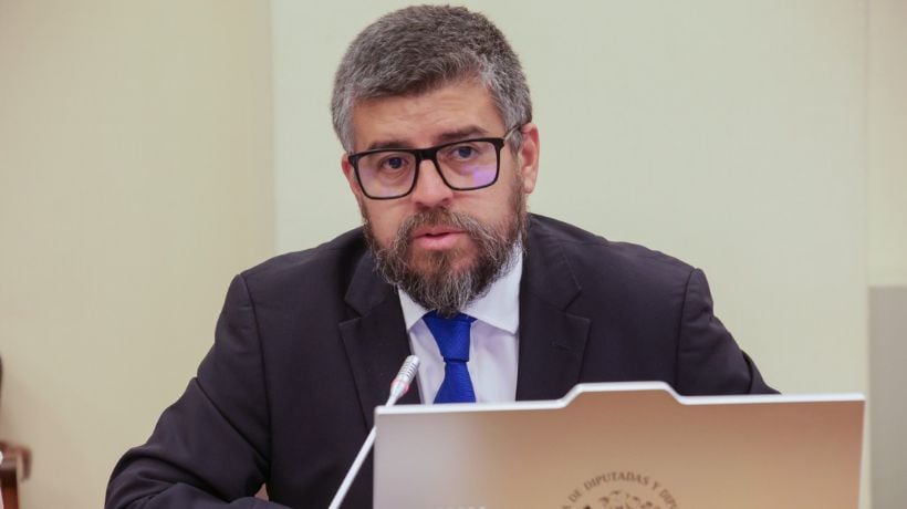 Diputado Araya emplaza al ministro de Educación a responder por crisis en escuela de Chiu Chiu: “Dé la cara”