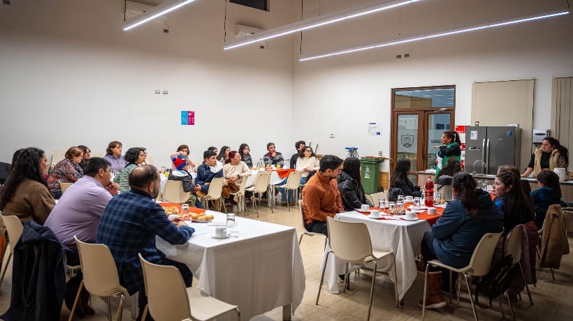 Inicia taller de teatro en Llanquihue que busca fortalecer la identidad cultural