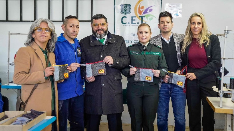 Con sello social y ambiental: Internos de Puente Alto confeccionarán 500 estuches con uniformes reciclados