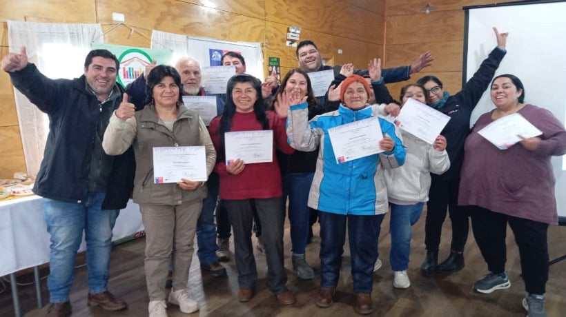 Socios de las comunidades indígenas de la cuenca del Lago Huillinco-Cucao se capacitan en alfabetización digital