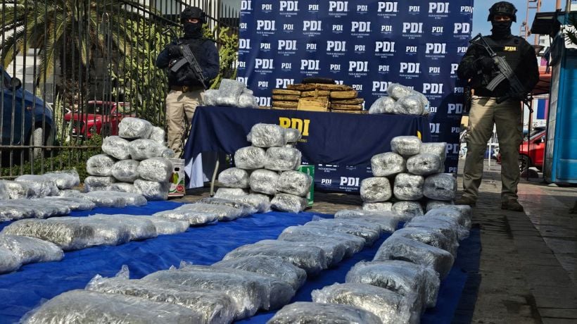 Antofagasta: Cae banda de colombianos que enviaban droga en cajas de frutas desde el norte hacia Santiago