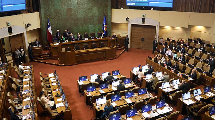 Cámara de Diputados despacha a comisión mixta el proyecto de reajuste del ingreso mínimo
