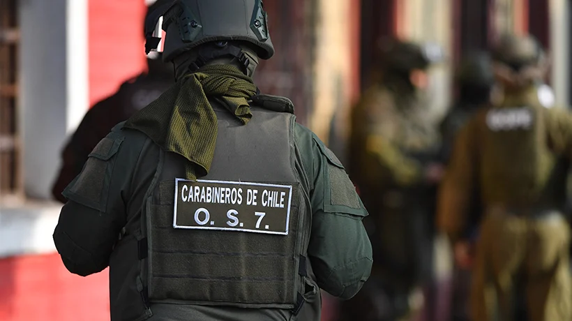 Detienen a banda que traficaba drogas en la RM: incautan armamento y más de 6 millones en efectivo