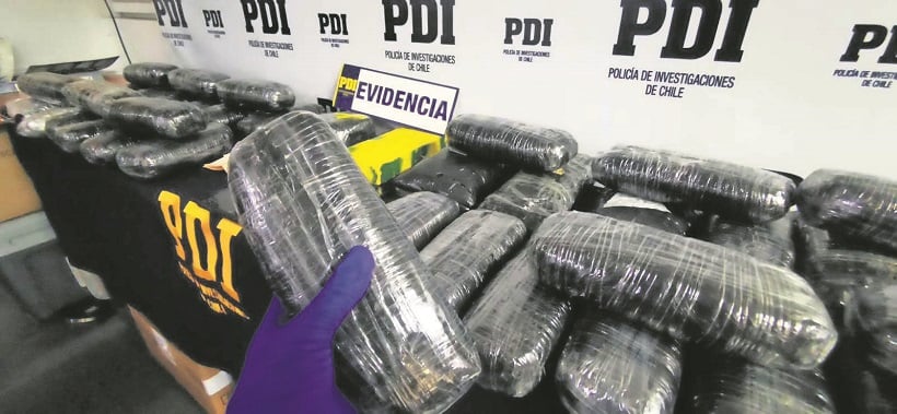 Decomisan 42 kilos de drogas en Cuya: banda usaba pasos ilegales y camiones