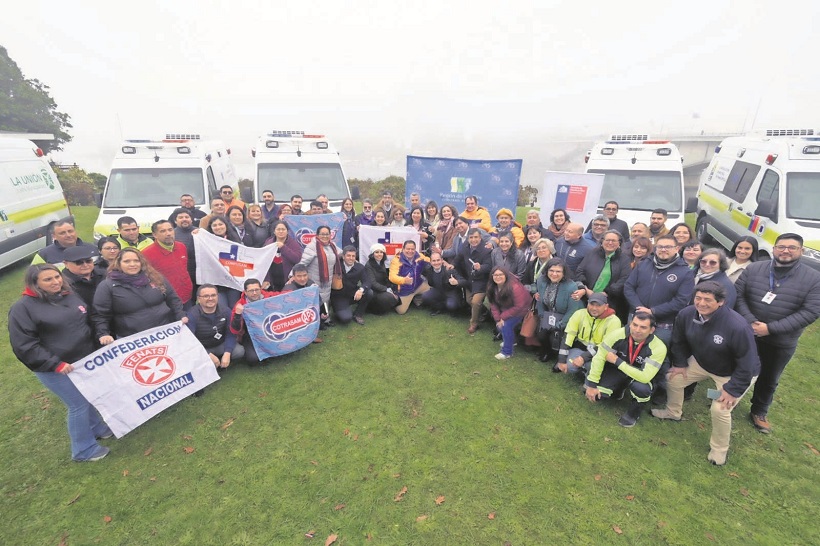 Los Ríos: Nueva flota de ambulancias fortalecerá atención prehospitalaria en 6 comunas