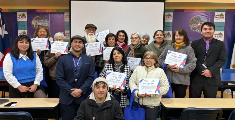 Personas mayores de La Cruz se convierten en líderes comunitarios gracias a programa de salud municipal