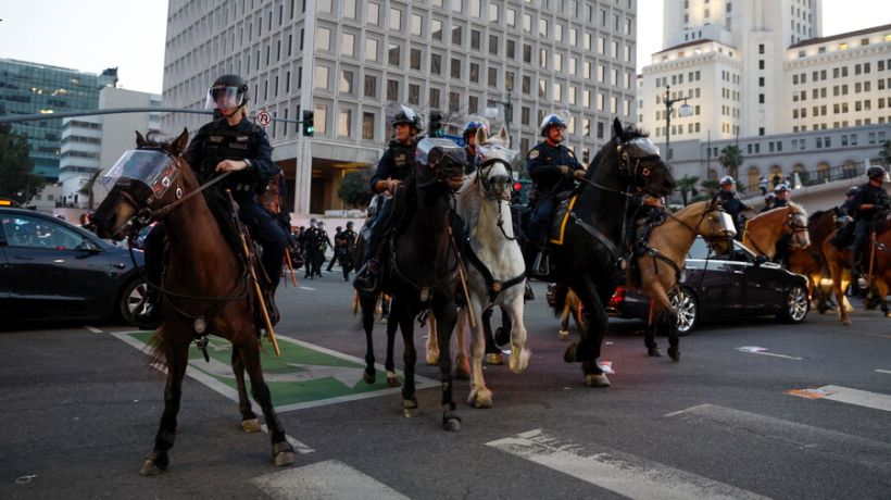 Jefe de D. Humanos de la ONU defiende derecho a manifestarse pacíficamente en Los Angeles