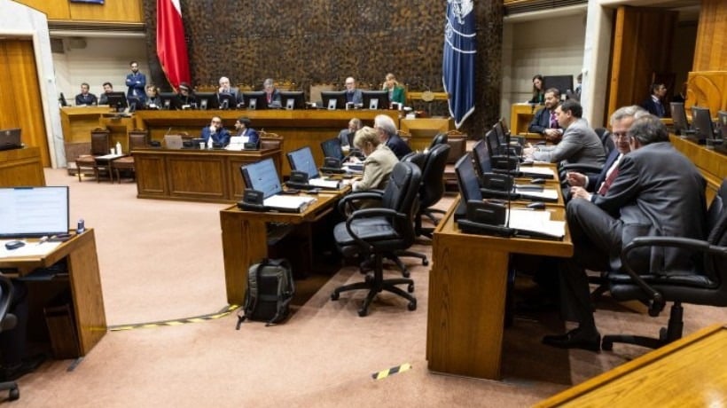 Senadores de Antofagasta impulsan polémico proyecto que sanciona con cárcel filtraciones de causas judiciales