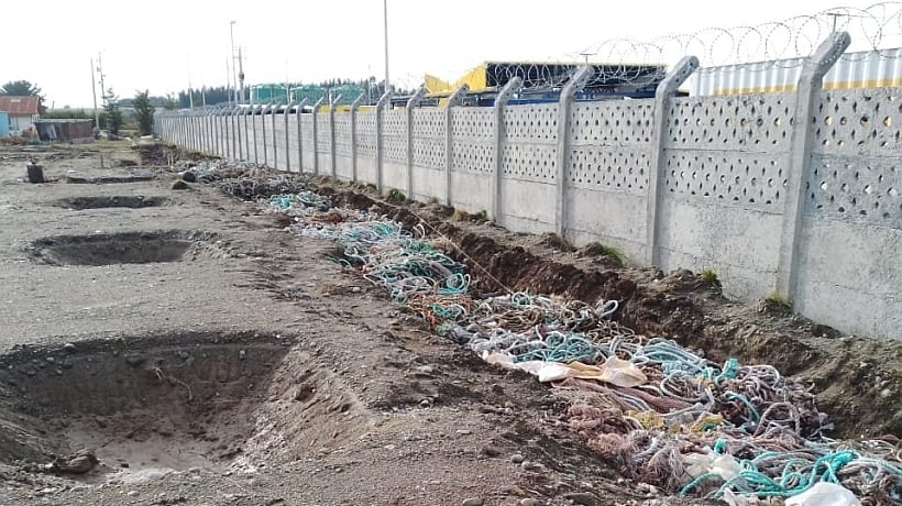 Denuncian disposición de basura industrial en Piruquina, Castro