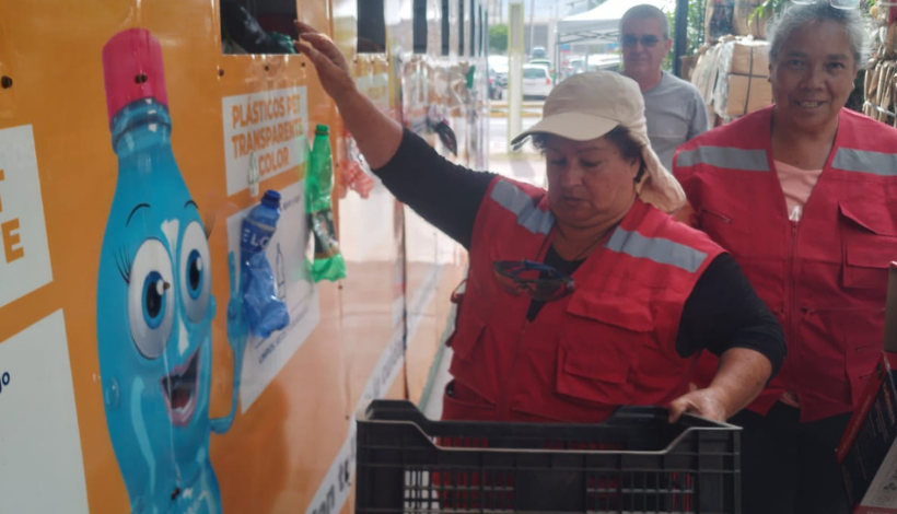 Más de 70 recicladores de base de Alto Hospicio se capacitan en "Técnicas de Gestión Integral de Residuos”