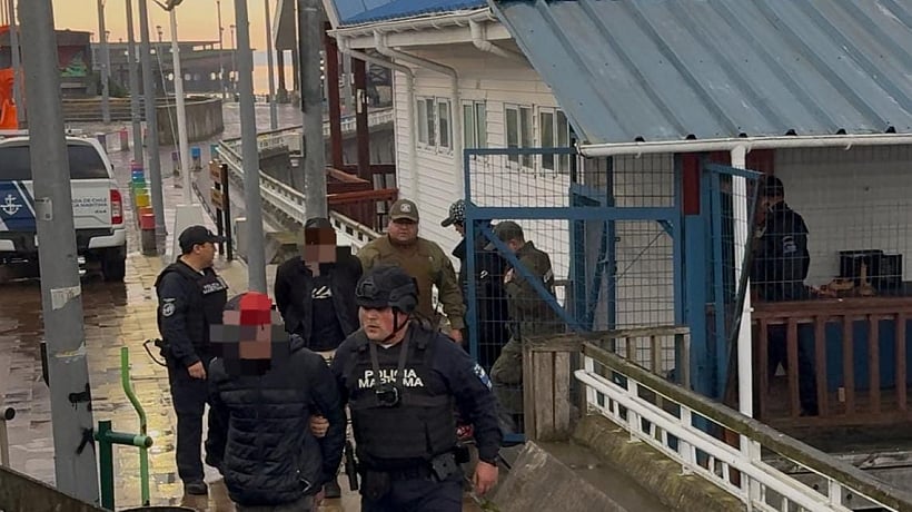 Violento asalto en costanera de Dalcahue: grupo juvenil capturado