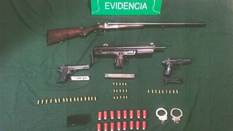 Fiscalía obtiene 21 años de presidio contra acusados que ocultaban armas en domicilio de Iquique
