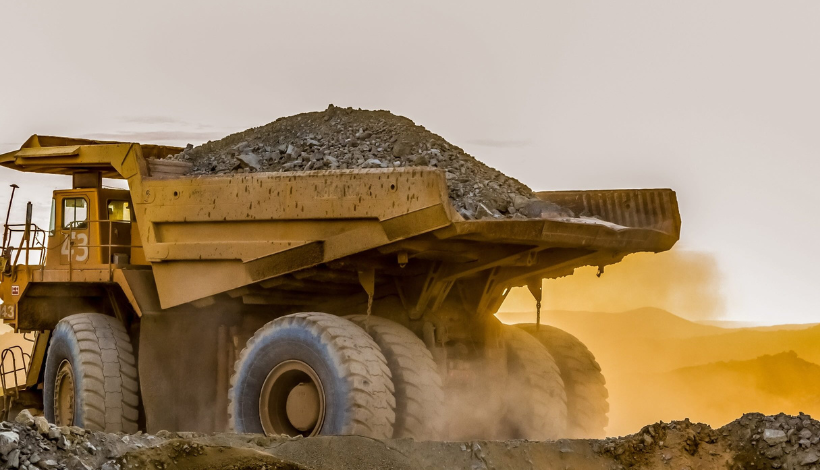 Tecnología de monitoreo refuerza sostenibilidad en caminos mineros y obras de construcción