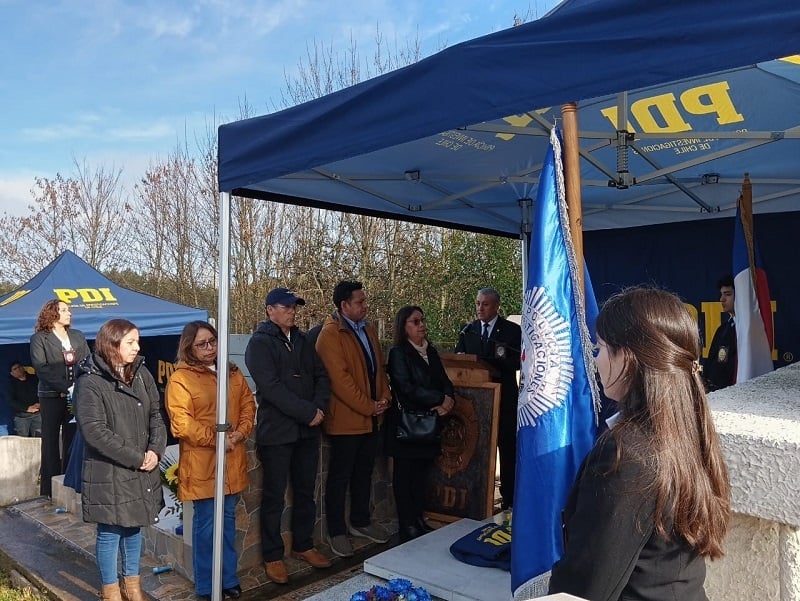 PDI rindió homenaje a su mártir riobuenino Piero Hernández Carmona
