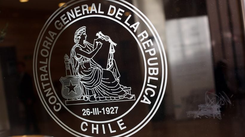 Contraloría detectó retrasos y entrega de solo un tercio de kits escolares de Junaeb en 2024 y anunció sumario