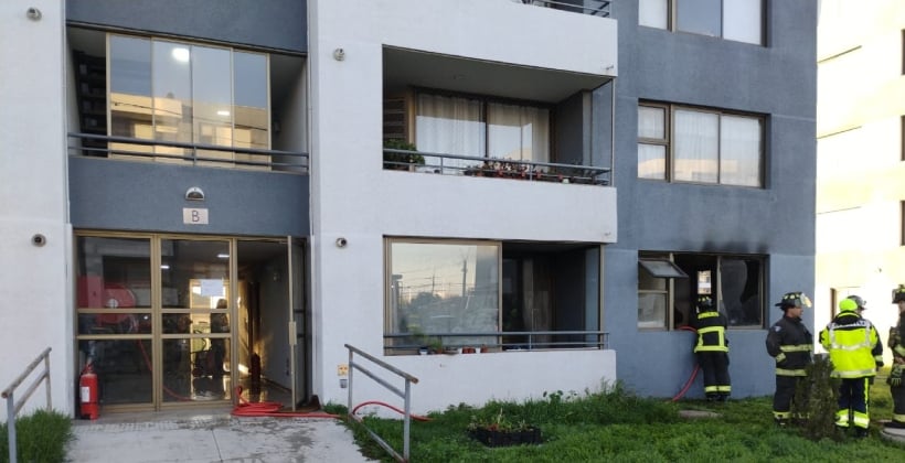 Adulta mayor resulta con quemaduras tras incendio en departamento de Quillota