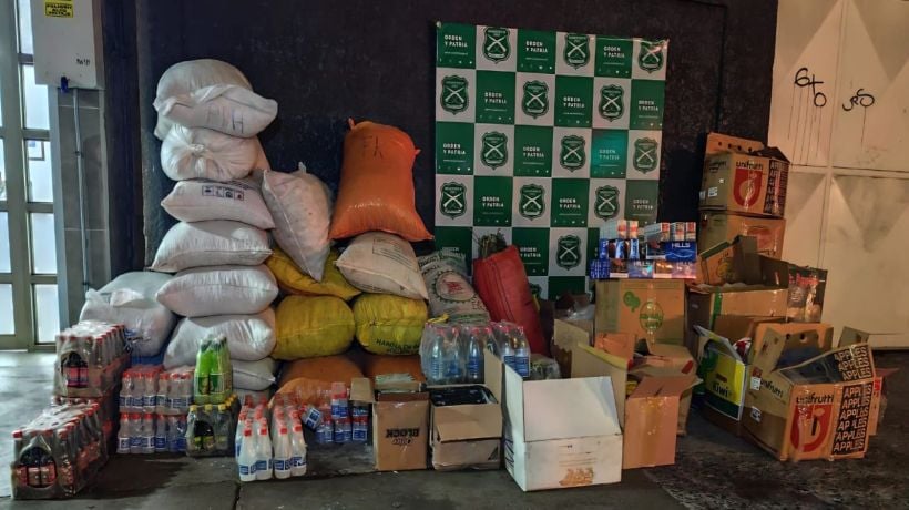 Detienen a dos sujetos y decomisan mercadería de contrabando en Alto Hospicio