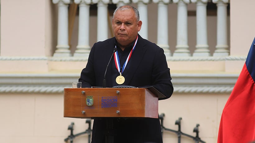 Gesto del gobernador Mundaca con Jara desestabiliza unidad oficialista