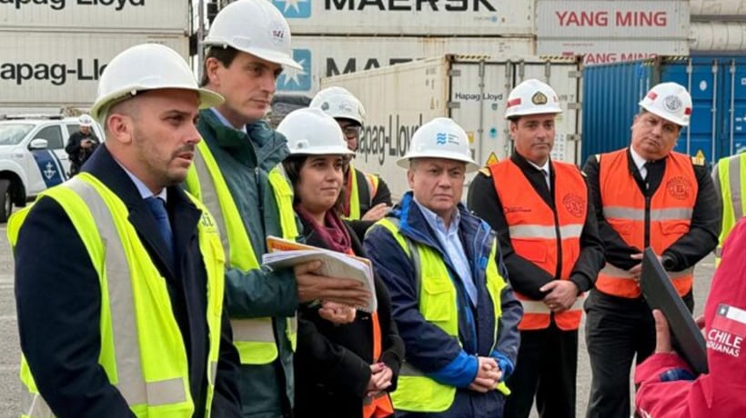Parlamentarios inspeccionan puerto de San Antonio y piden reforzar control marítimo