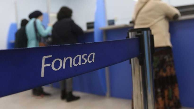 Diputados FA impulsan proyecto que busca obliga a autoridades a usar Fonasa