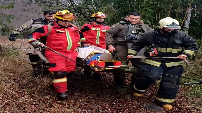 Hombre debió ser rescatado tras caída de 40 metros en Curacautín