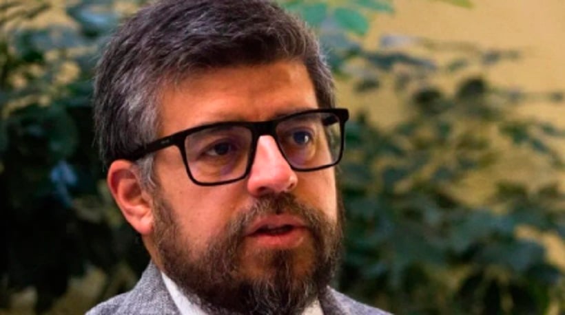 Diputado Araya y primarias: “Es muy difícil que Chile tenga una presidenta comunista... para eso está Tohá"