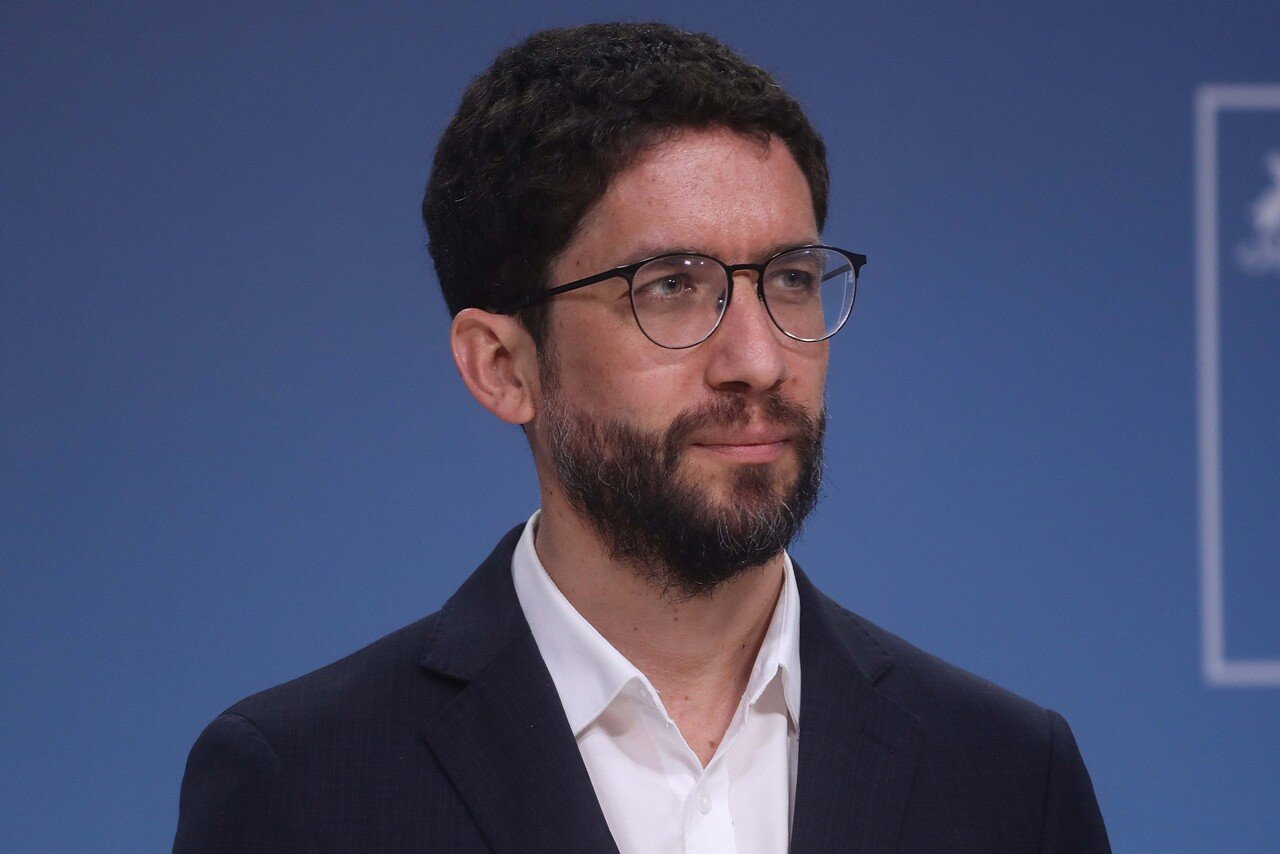 Ministro del Trabajo por incremento del sueldo mínimo: "Es el alza más significativa en la historia"