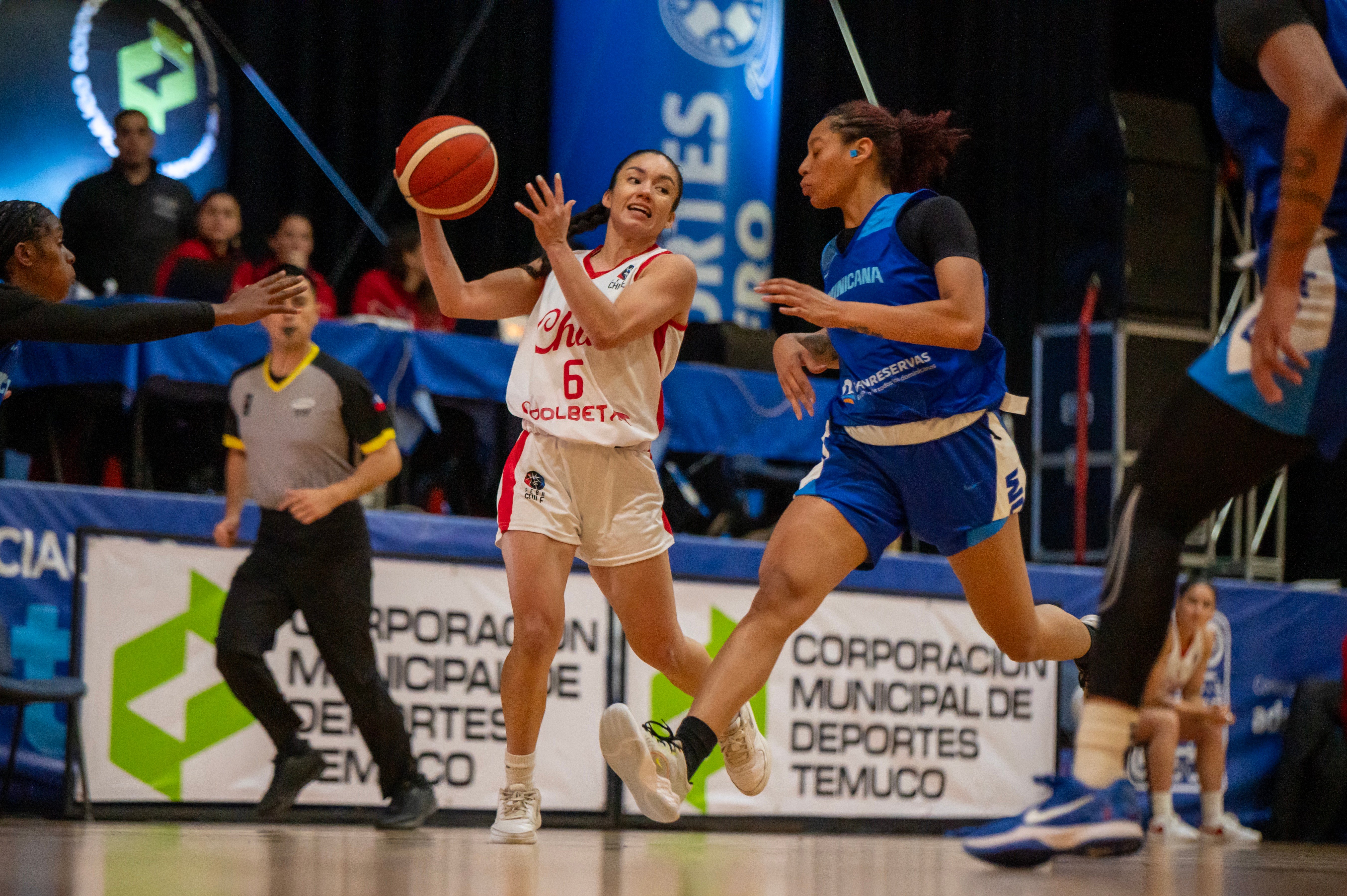 Chile y República Dominicana protagonizan fiesta del básquetbol en Temuco