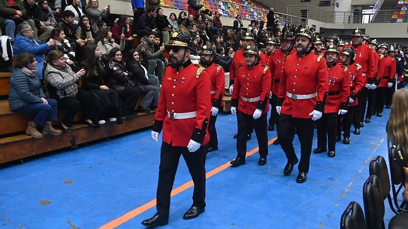 Bomberos de Puerto Montt conmemoró sus 160 años de historia y servicio