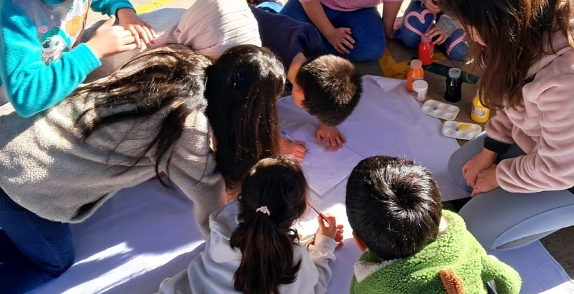 Con tribus, talleres y diversión arrancó el Club de Invierno en La Cruz