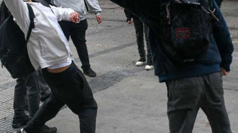 Diputados piden medidas integrales para abordar violencia escolar tras anuncio de patrullajes preventivos