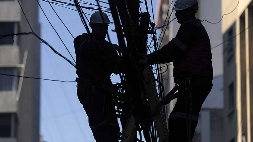 Municipio ha retirado 5 kilómetros de cables en desuso en Quilpué: “Va generando un ordenamiento”