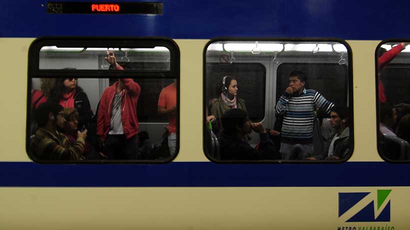 EFE Valparaíso retomó servicio de trenes Limache-Puerto tras extensa suspensión por operativo policial