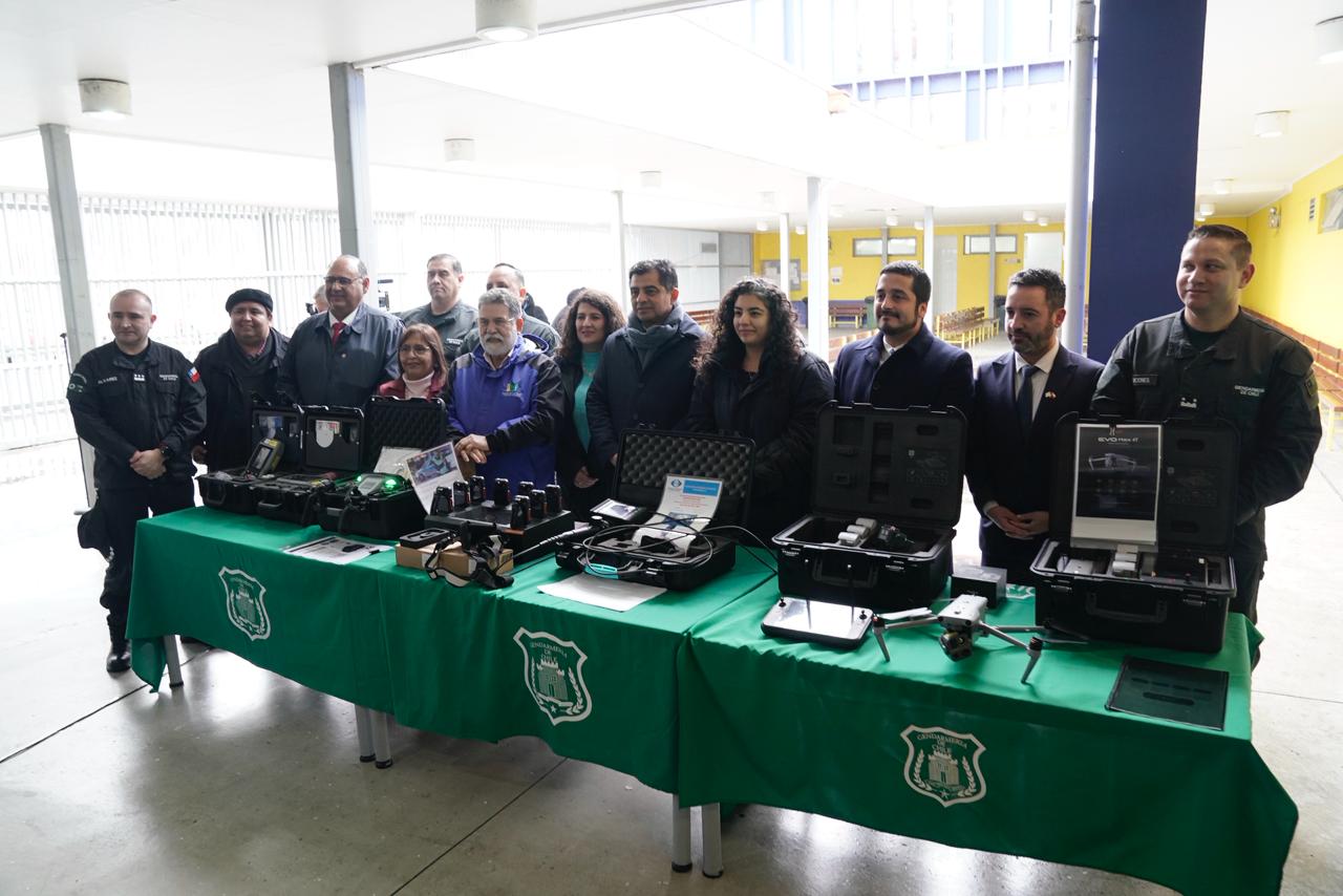 Realizan recepción de equipamiento tecnológico que reforzará seguridad en la cárcel de Valdivia