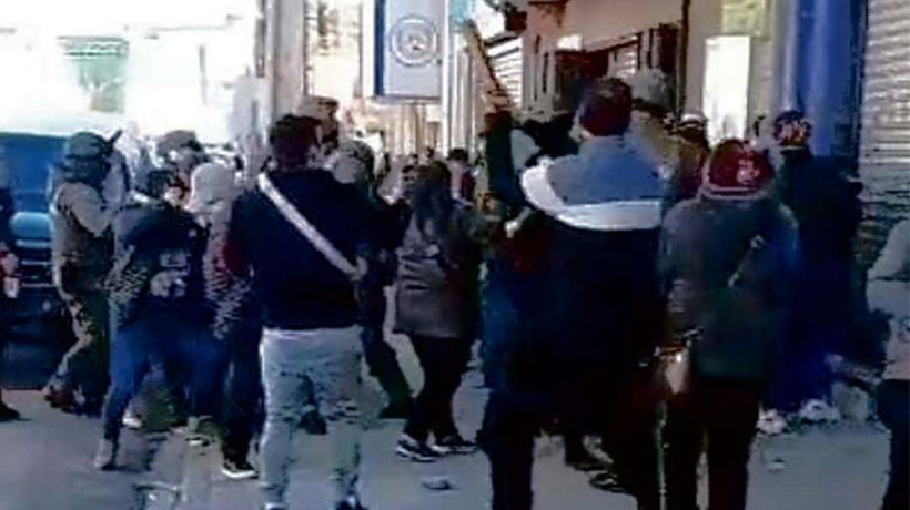 Municipio arremete contra ambulantes: presenta querella y revisa ordenanza