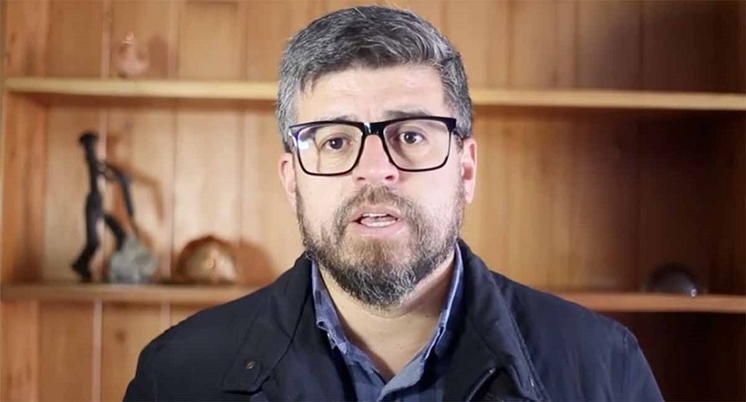 Diputado Jaime Araya exige protesta formal ante Bolivia por legalización de autos robados en Chile