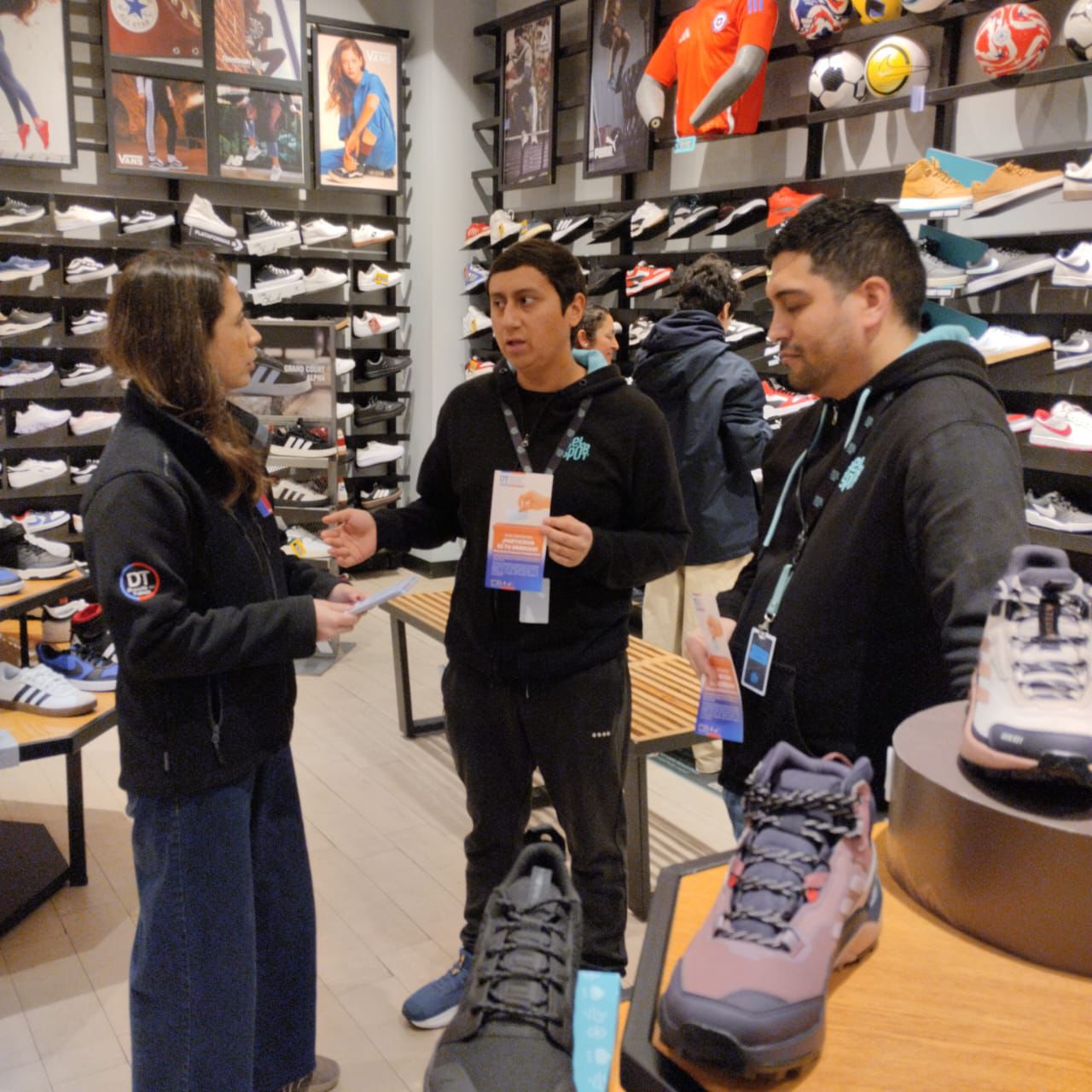 Malls y strip center estarán cerrados y trabajadores contarán con 3 horas para votar