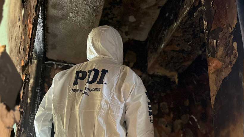 Cuerpo masculino fue hallado al interior de departamento afectado por incendio en Valparaíso