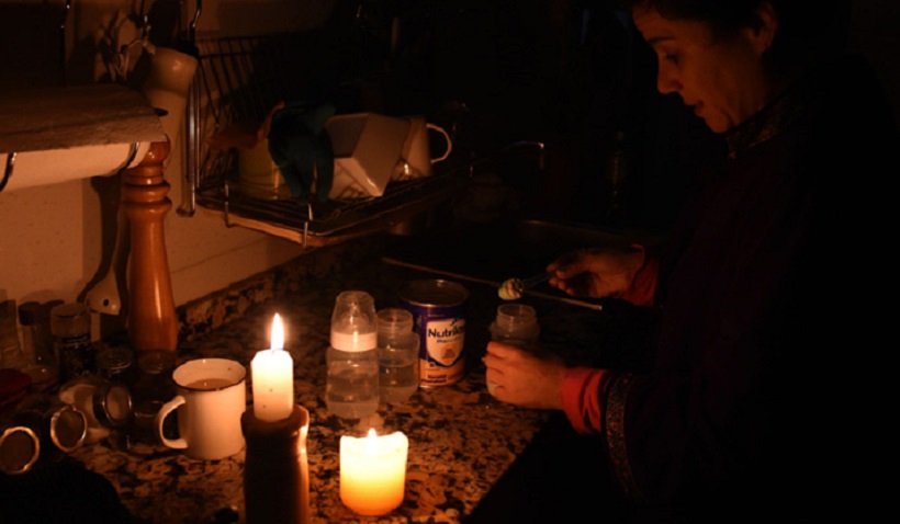 Ocho horas sin electricidad: vecinos de céntrico barrio de Antofagasta denuncian reiterados apagones