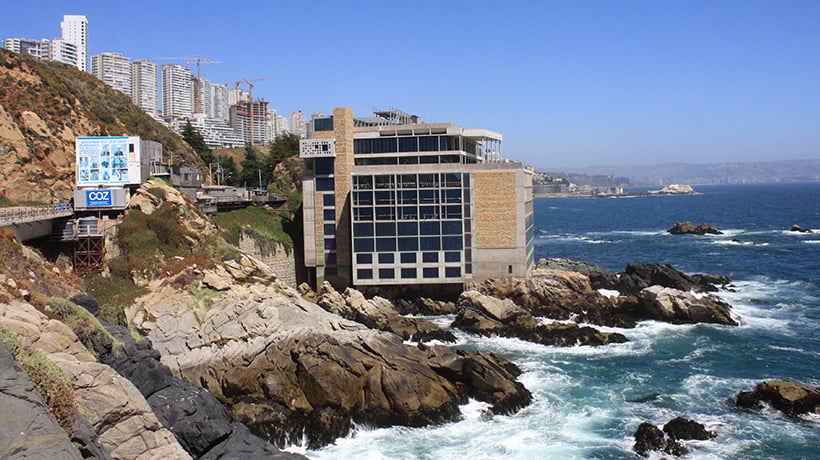 Oficinas y hasta un centro gastronómico incluye anteproyecto Punta Mar en Concón