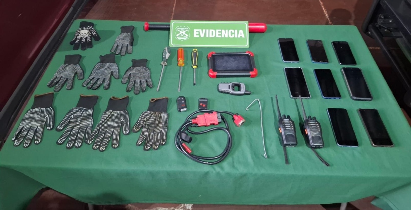 Cayeron con ganzúas y clonadores: detienen a cuatro sujetos investigados por robos de vehículos en Los Andes