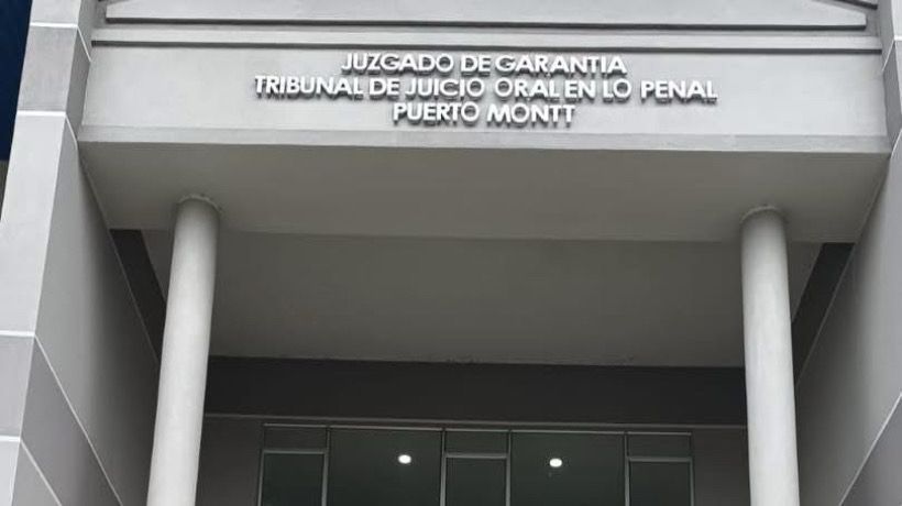Unidad Penal Municipal presenta querella por uso de documento falso para descarga de camión ilícita en el centro de Puerto Montt