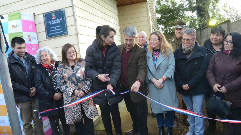 Maullín inauguró la Casa de Seguridad Comunitaria para prevenir la violencia intrafamiliar Maullín inauguró la Casa de Seguridad Comunitaria para prevenir la violencia intrafamiliar
