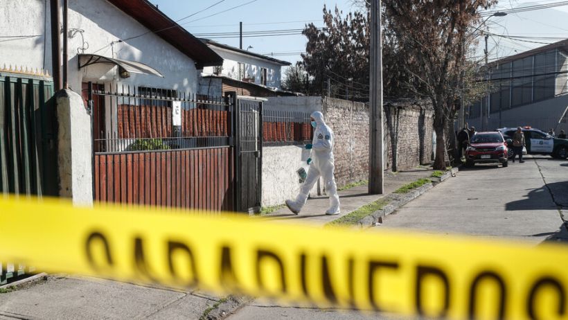 Detuvieron a una persona por crimen de mujer hallada en una maleta en Recoleta Detuvieron a una persona por crimen de mujer hallada en una maleta en Recoleta