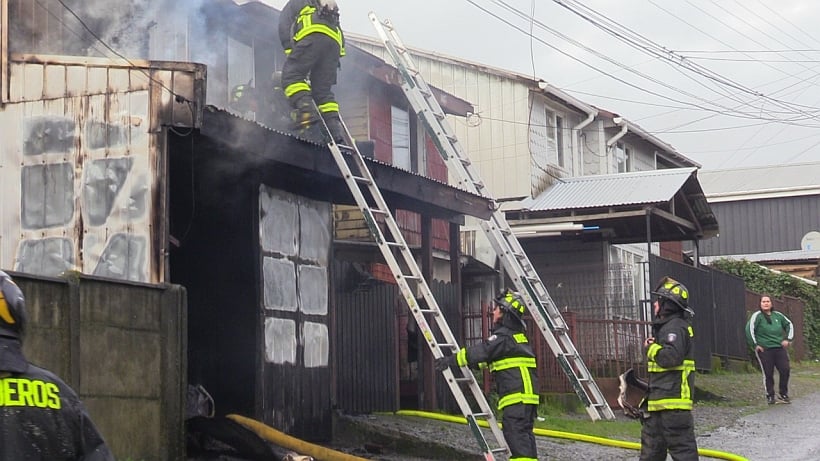 Incendio destruye casa en Ancud