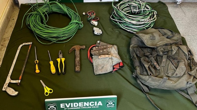 Carabineros de Chillán Viejo detuvo a sujeto por robo de tendido eléctrico Carabineros de Chillán Viejo detuvo a sujeto por robo de tendido eléctrico