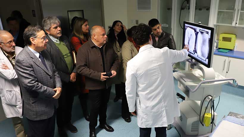 Gore entrega moderno equipo de imagenología a Hospital Eduardo Pereira de Valparaíso Gore entrega moderno equipo de imagenología a Hospital Eduardo Pereira de Valparaíso