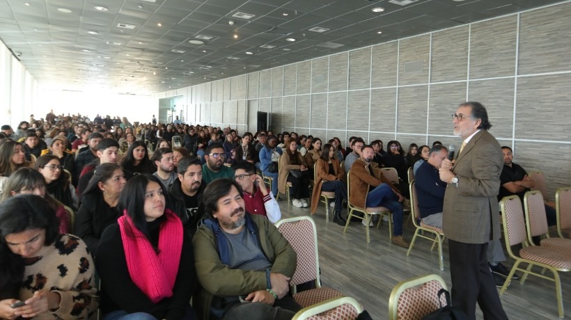 CMDS organiza jornada para promover integridad física y psíquica de personas con autismo en Antofagasta CMDS organiza jornada para promover integridad física y psíquica de personas con autismo en Antofagasta