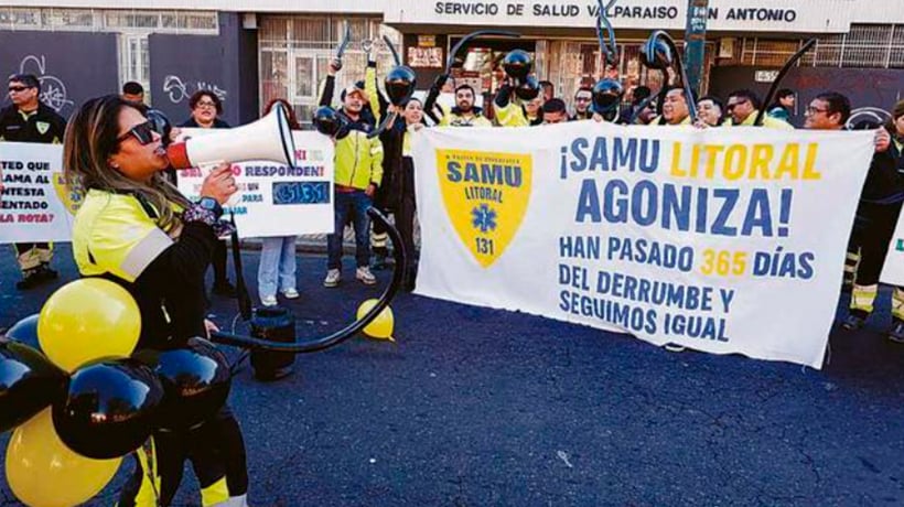 Valparaíso: funcionarios del SAMU protestaron por techo que se cayó hace un año y aún no lo reparan Valparaíso: funcionarios del SAMU protestaron por techo que se cayó hace un año y aún no lo reparan