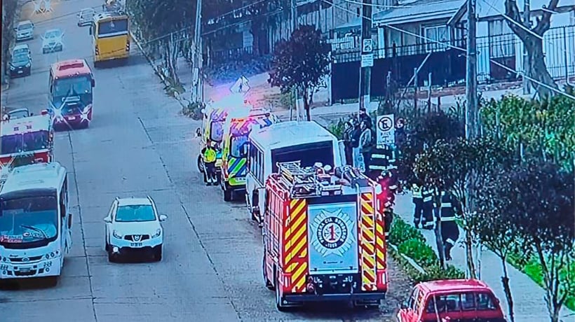 Colisión por alcance entre dos microbuses en Quillota deja dos personas lesionadas Colisión por alcance entre dos microbuses en Quillota deja dos personas lesionadas